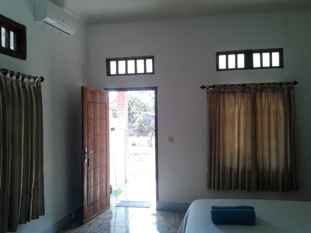 Putri Homestay Gili Meno Camera foto