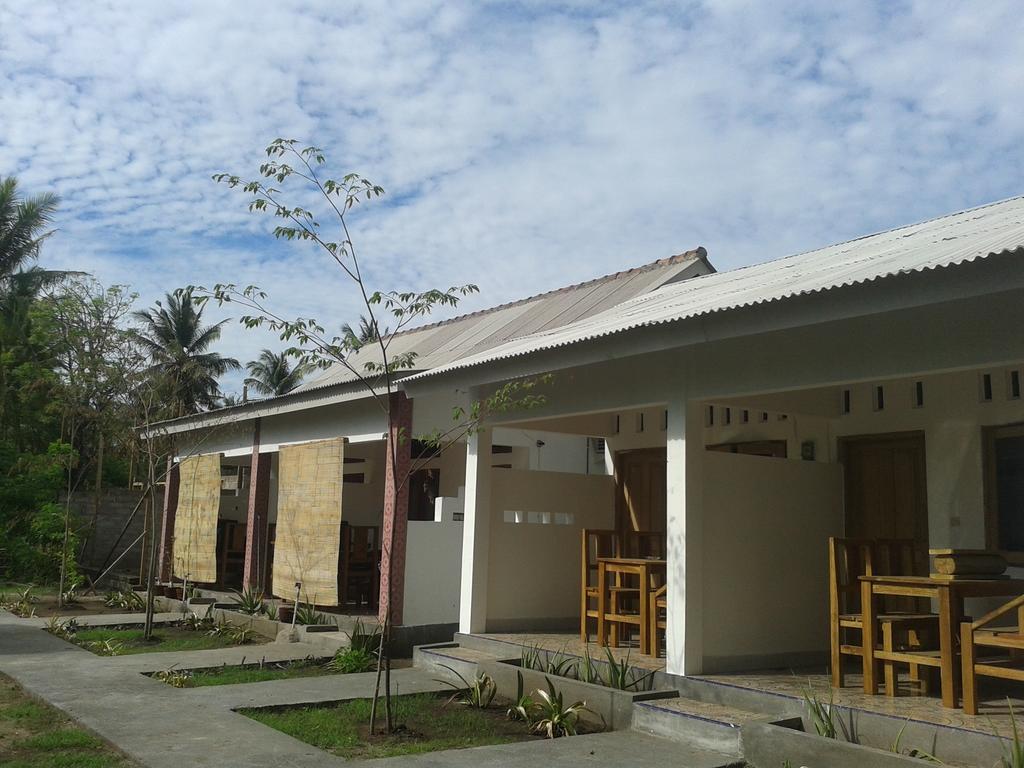 Putri Homestay Gili Meno Camera foto
