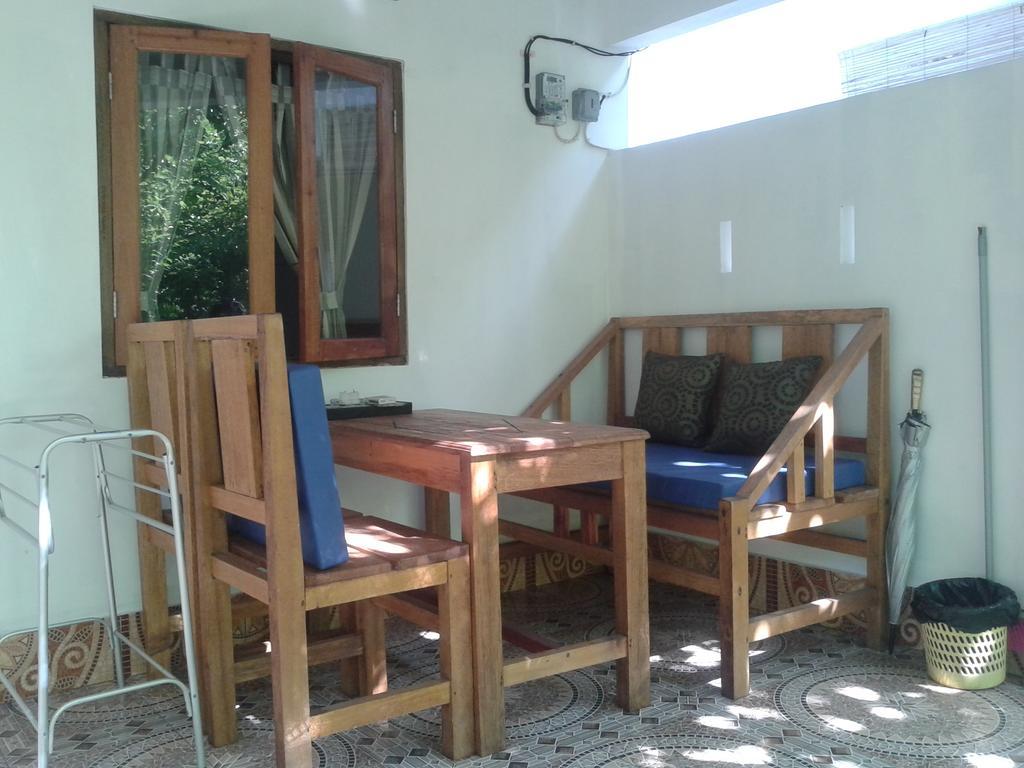 Putri Homestay Gili Meno Esterno foto