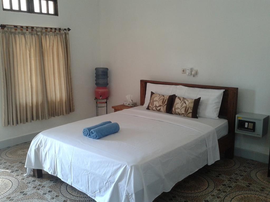 Putri Homestay Gili Meno Camera foto