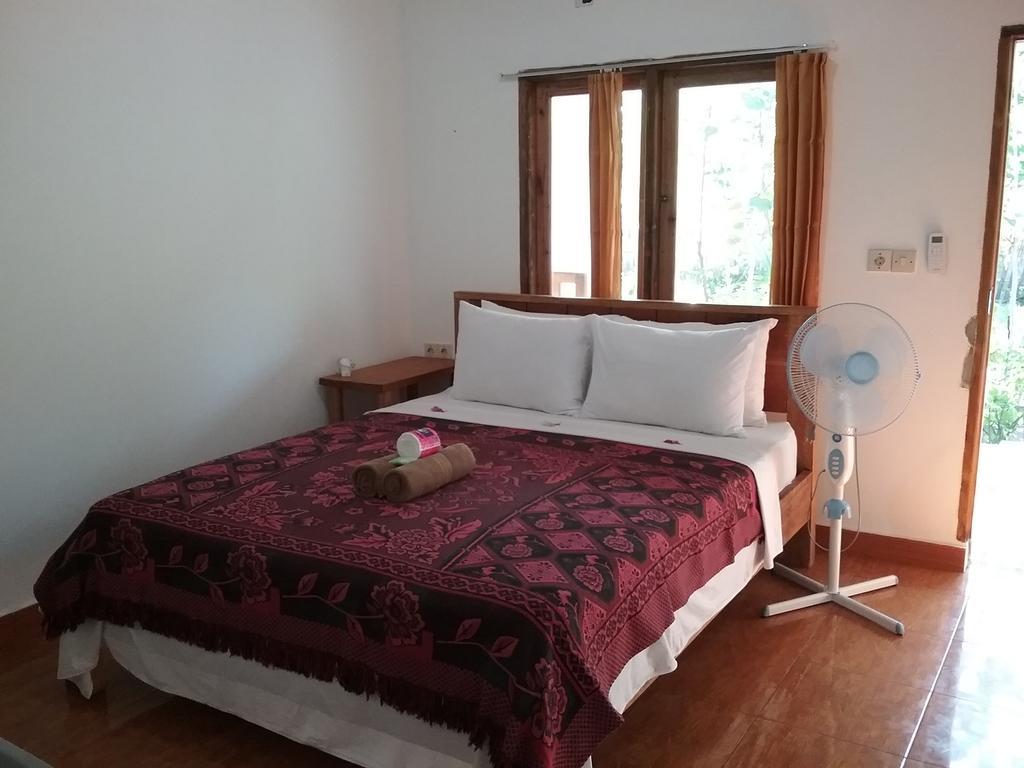 Putri Homestay Gili Meno Esterno foto