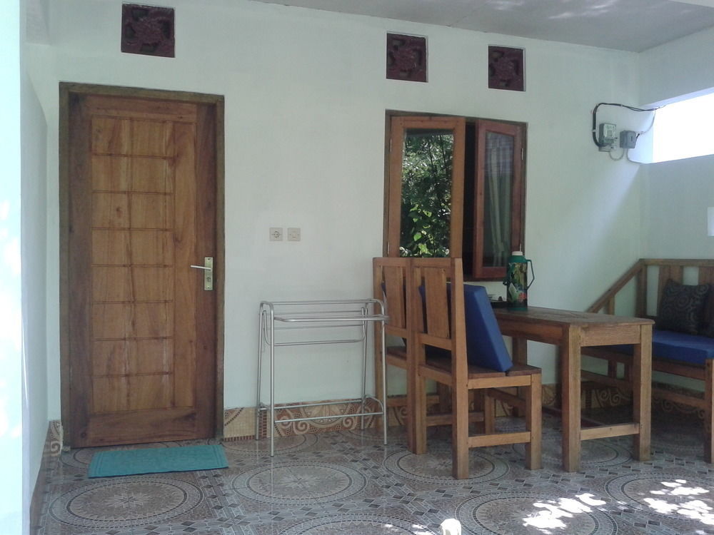 Putri Homestay Gili Meno Esterno foto
